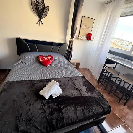 L Elegance Vue Parking Prive *