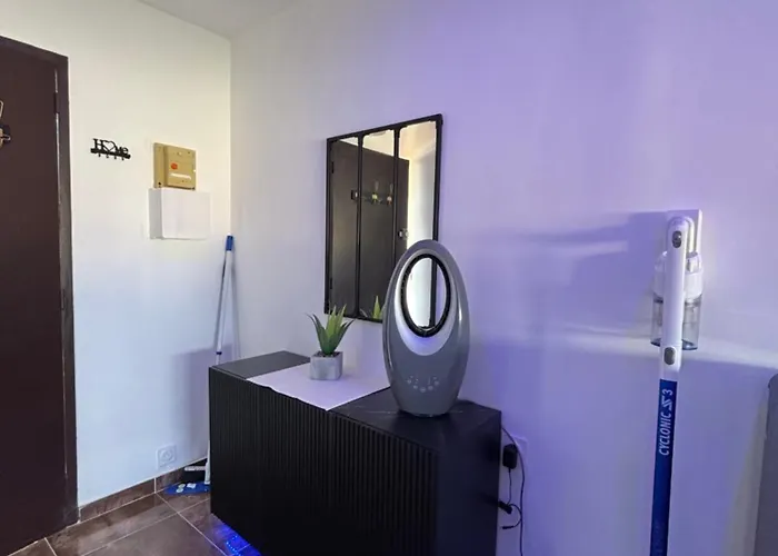 L Elegance Vue Parking Prive