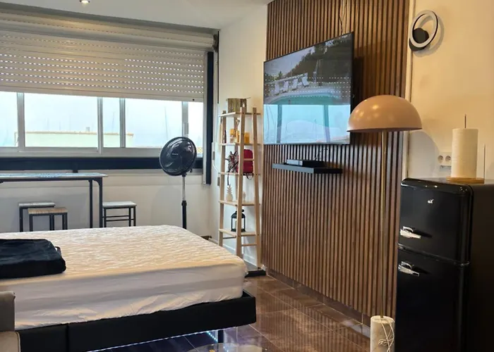 L Elegance Vue Parking Prive * Agde