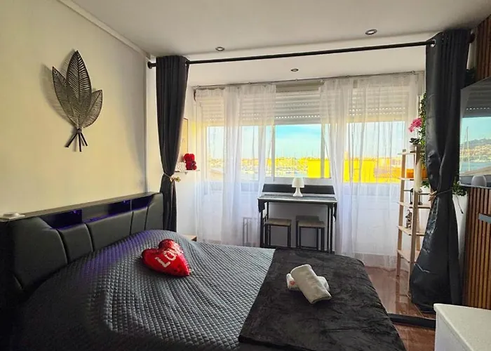 L Elegance Vue Parking Prive * Agde